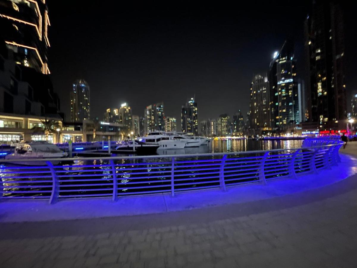 Sea View 1Br Apartment - Marina Pinnacle Dubai Exteriör bild