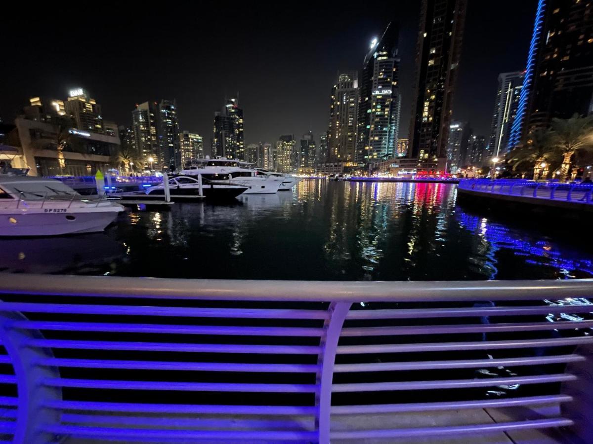 Sea View 1Br Apartment - Marina Pinnacle Dubai Exteriör bild