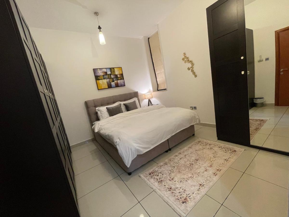 Sea View 1Br Apartment - Marina Pinnacle Dubai Exteriör bild