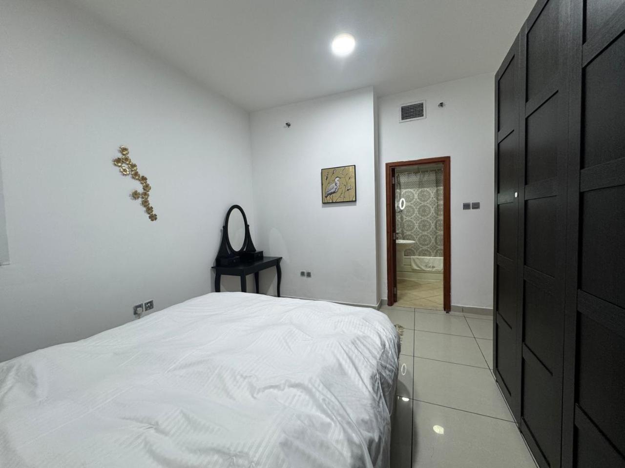 Sea View 1Br Apartment - Marina Pinnacle Dubai Exteriör bild